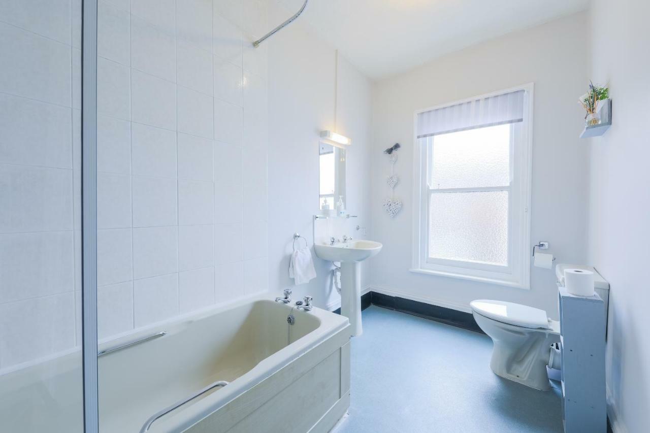 The Clee Hotel - Cleethorpes, Grimsby, Lincolnshire エクステリア 写真