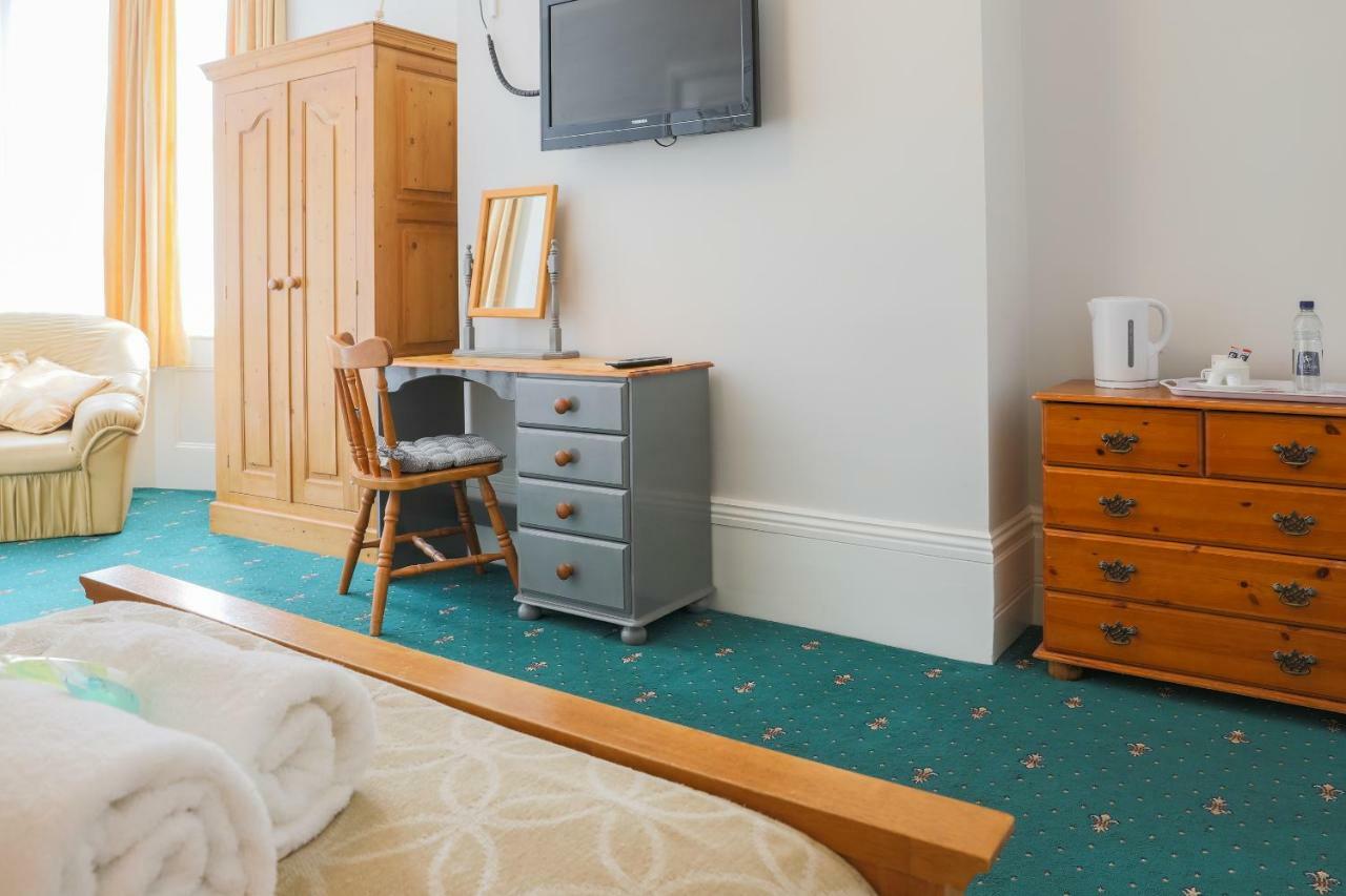 The Clee Hotel - Cleethorpes, Grimsby, Lincolnshire エクステリア 写真